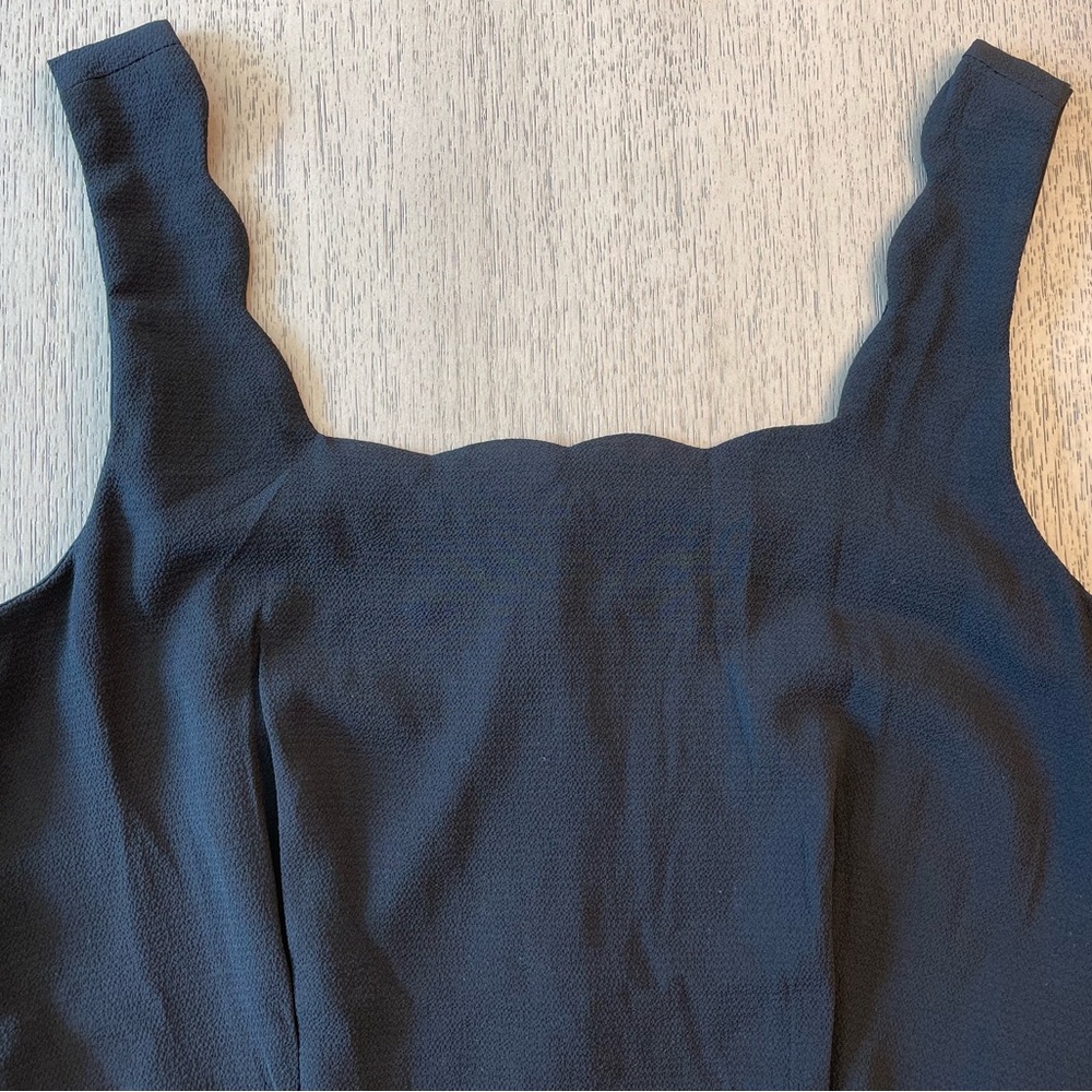 💕 Women’s Montreau black jumpsuit in size medium - Picture 2 of 4